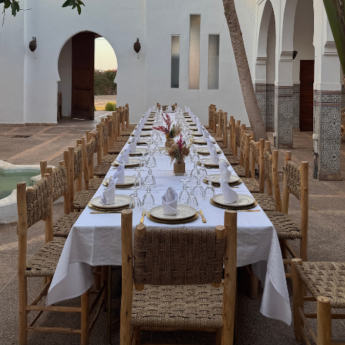 Dîner à thème dans un riad privatisé à Marrakech lors d’un séminaire organisé par Zen Organisation